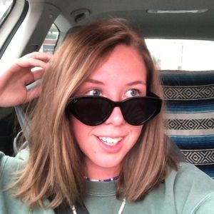 Meet your Posher, Jess